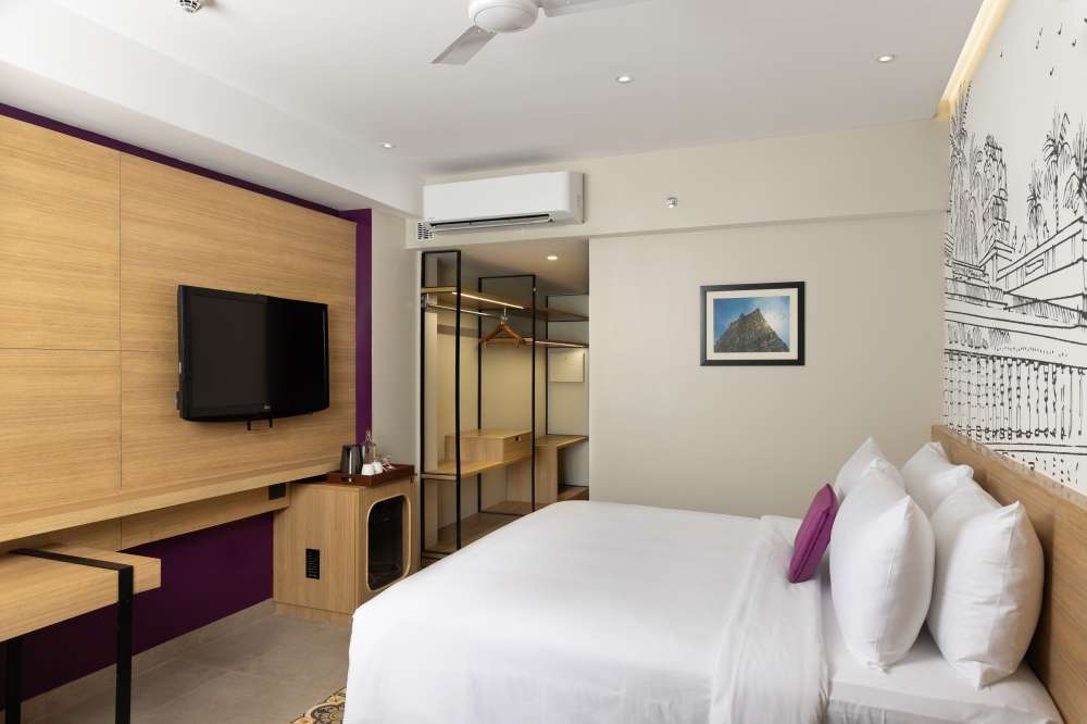 Executive Room Bathroom